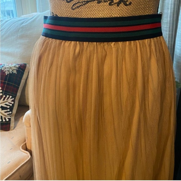 Midi Pleated Tulle skirt - Picture 3 of 3